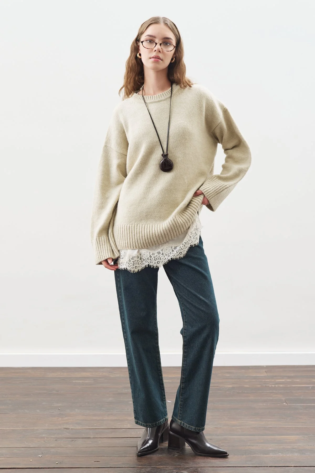 LACE-STRIP STRAP BLOUSE ECRU