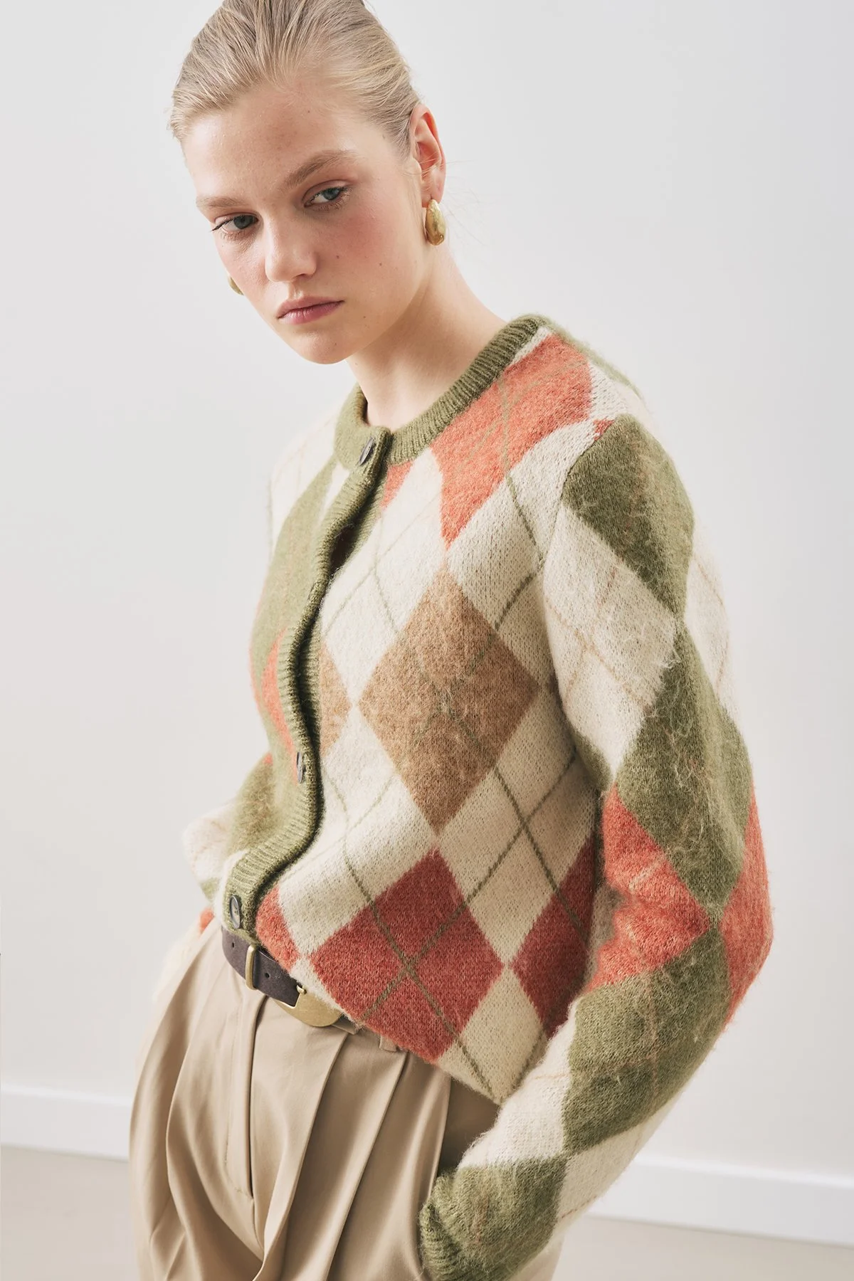 GREEN DIAMOND PATTERNED CARDIGAN