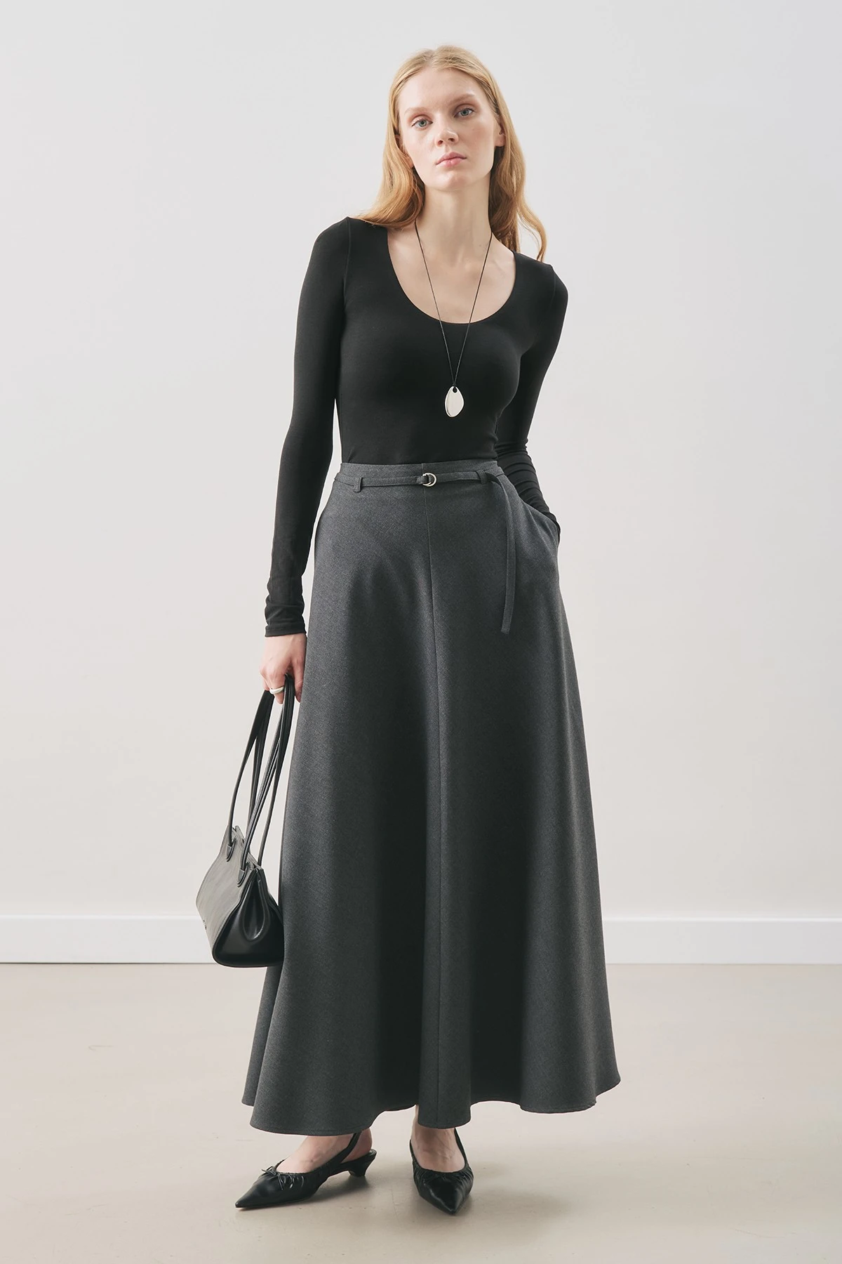 KEMER DETAYLI KLOŞ ETEK ANTRASİT