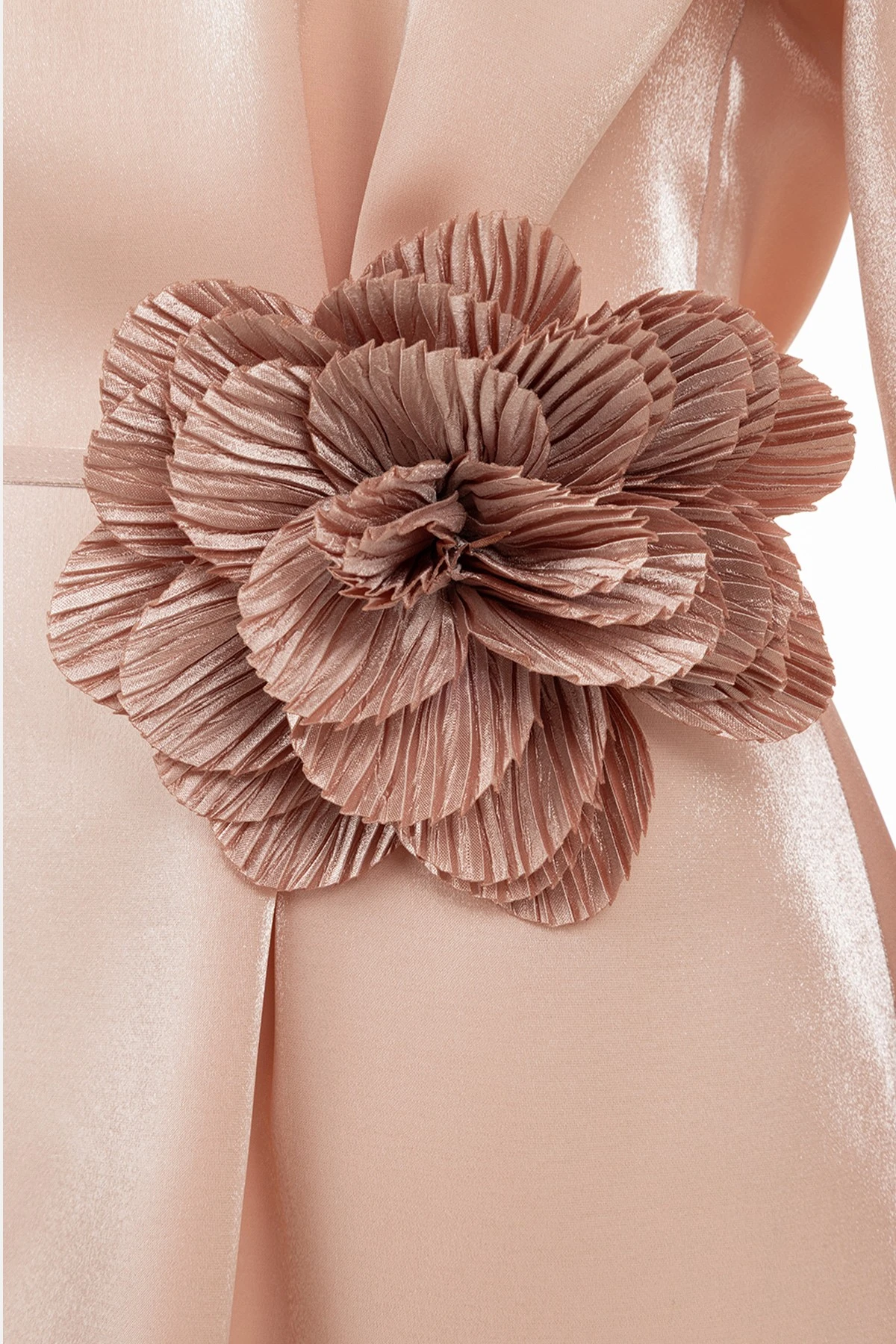 LORA ÇİÇEK BROŞ PUDRA