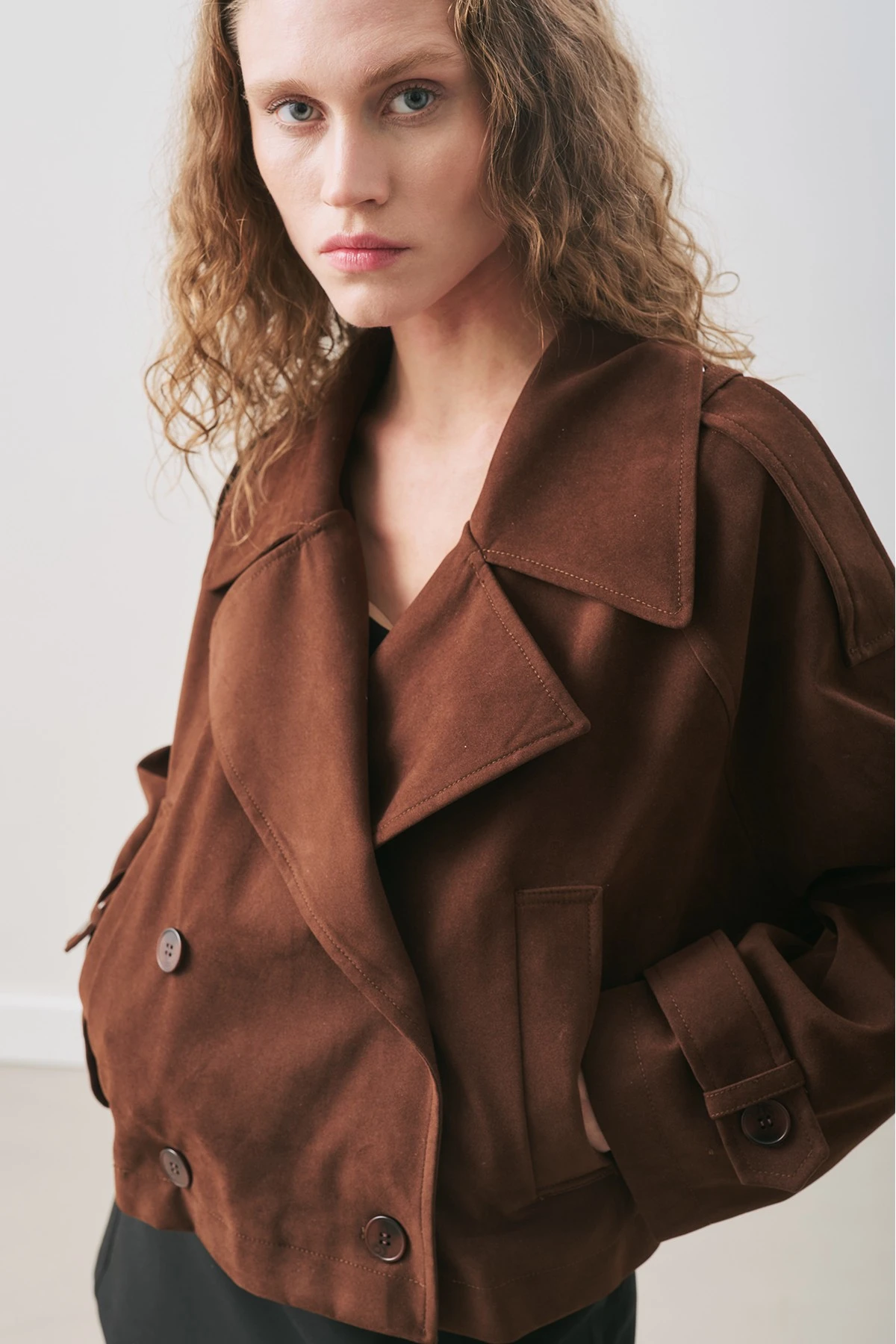 SHORT TRENCH SUEDE JACKET BROWN