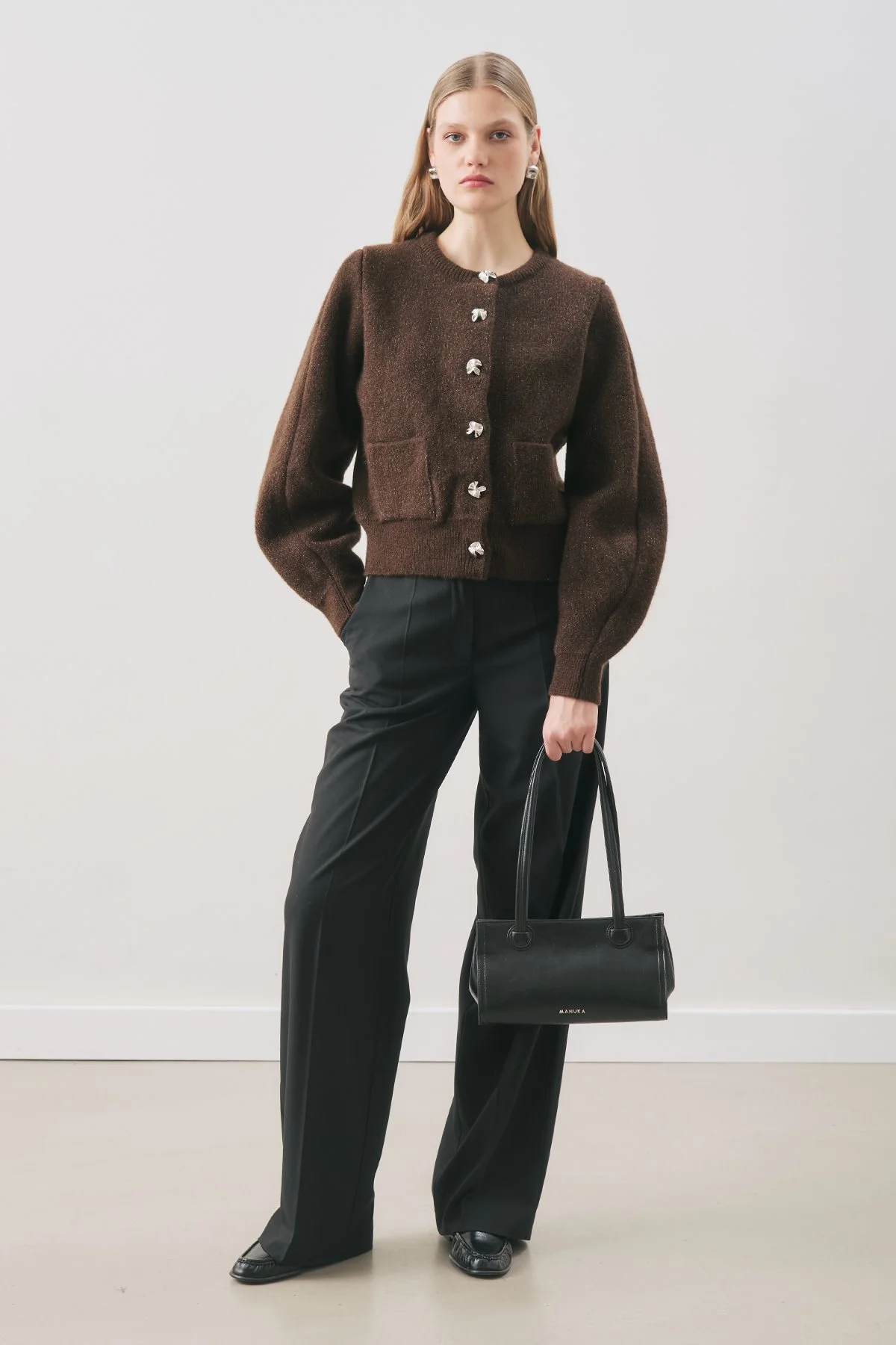 DÜĞME DETAYLI HIRKA KAHVERENGİ