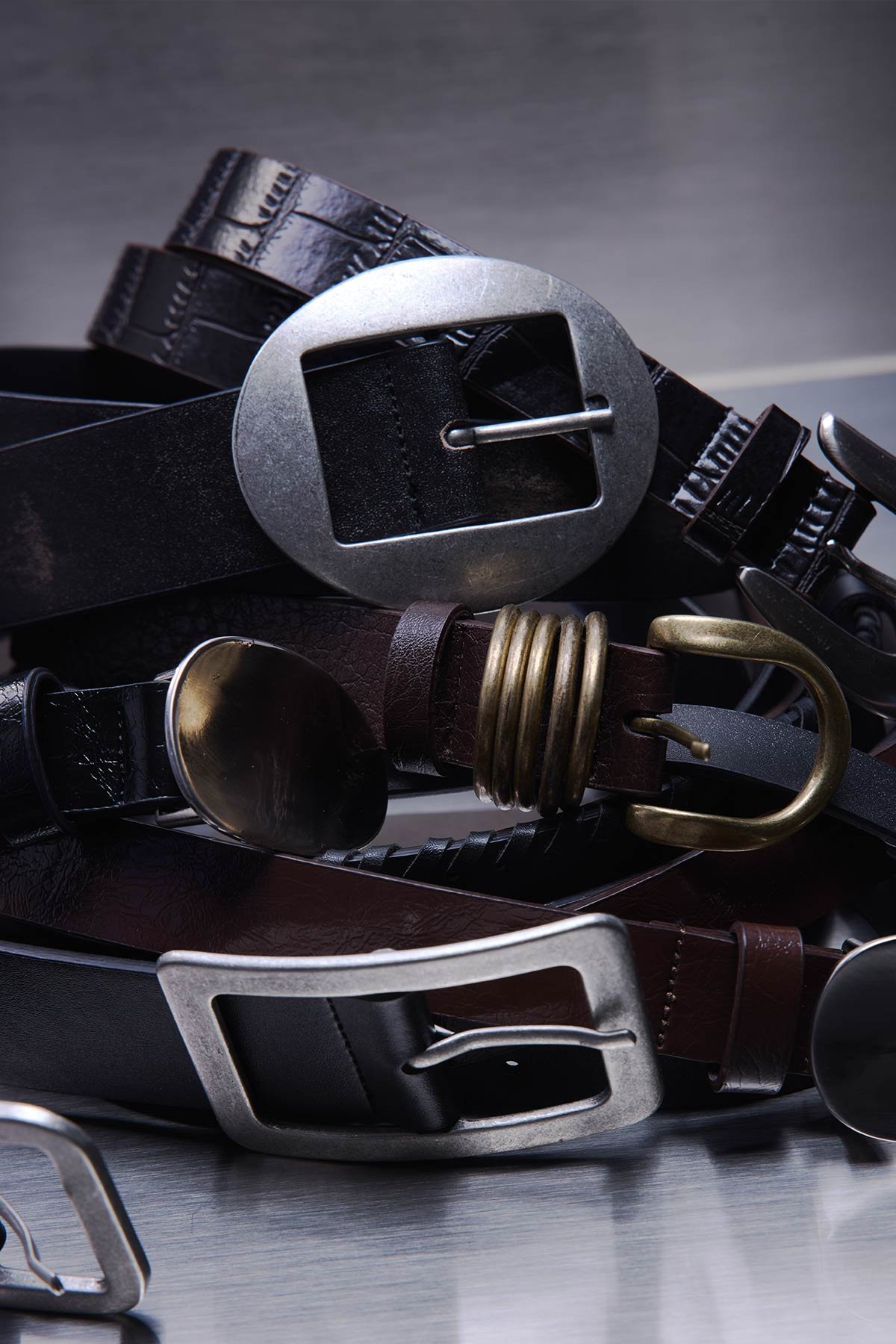 BÜYÜK OVAL TOKALI KEMER SİYAH