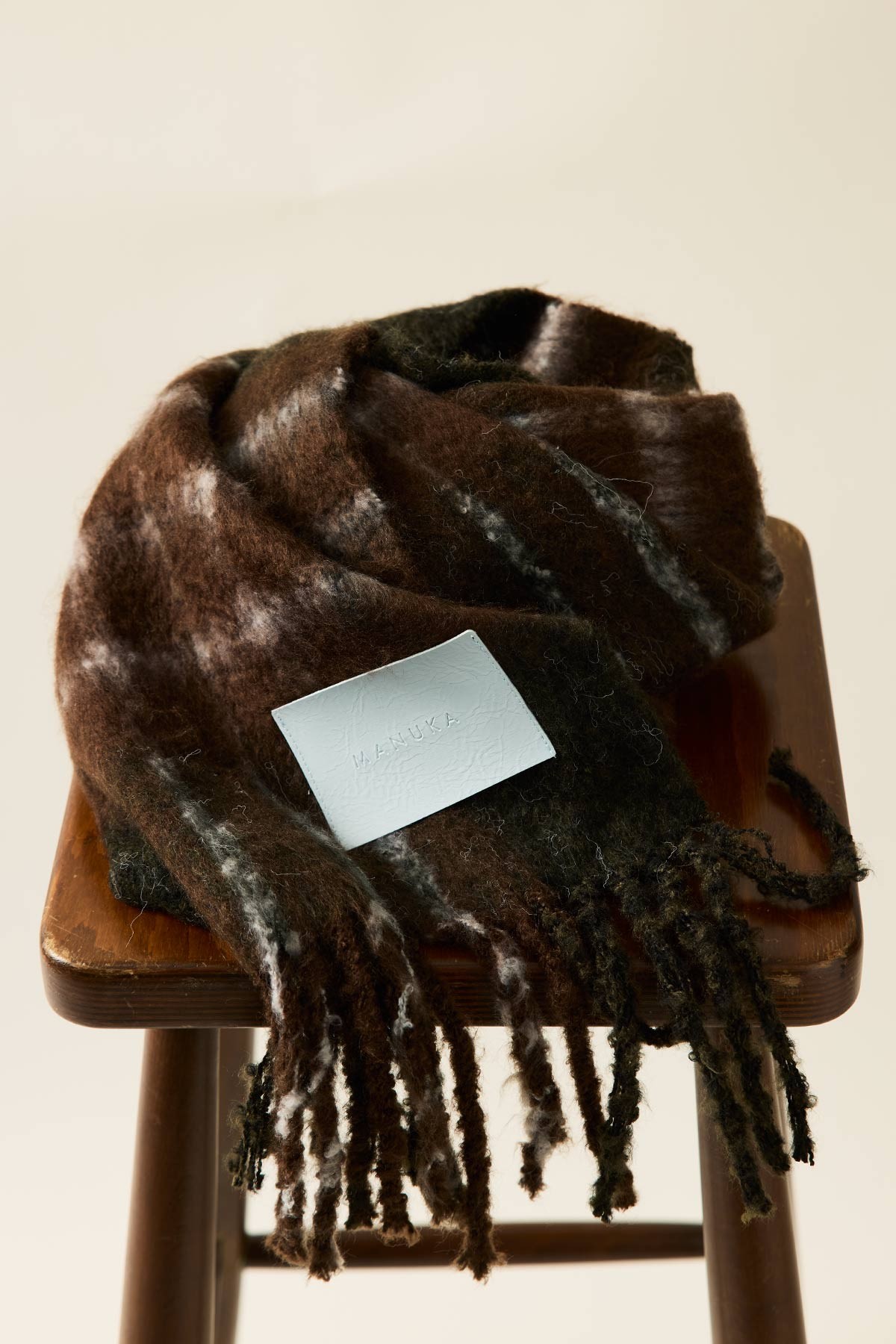 CHECKERED PATTERN SCARF GREY