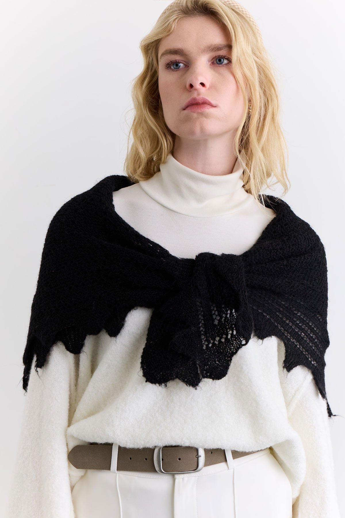 AJUR ÖRGÜ GENİŞ ŞAL SİYAH - 3