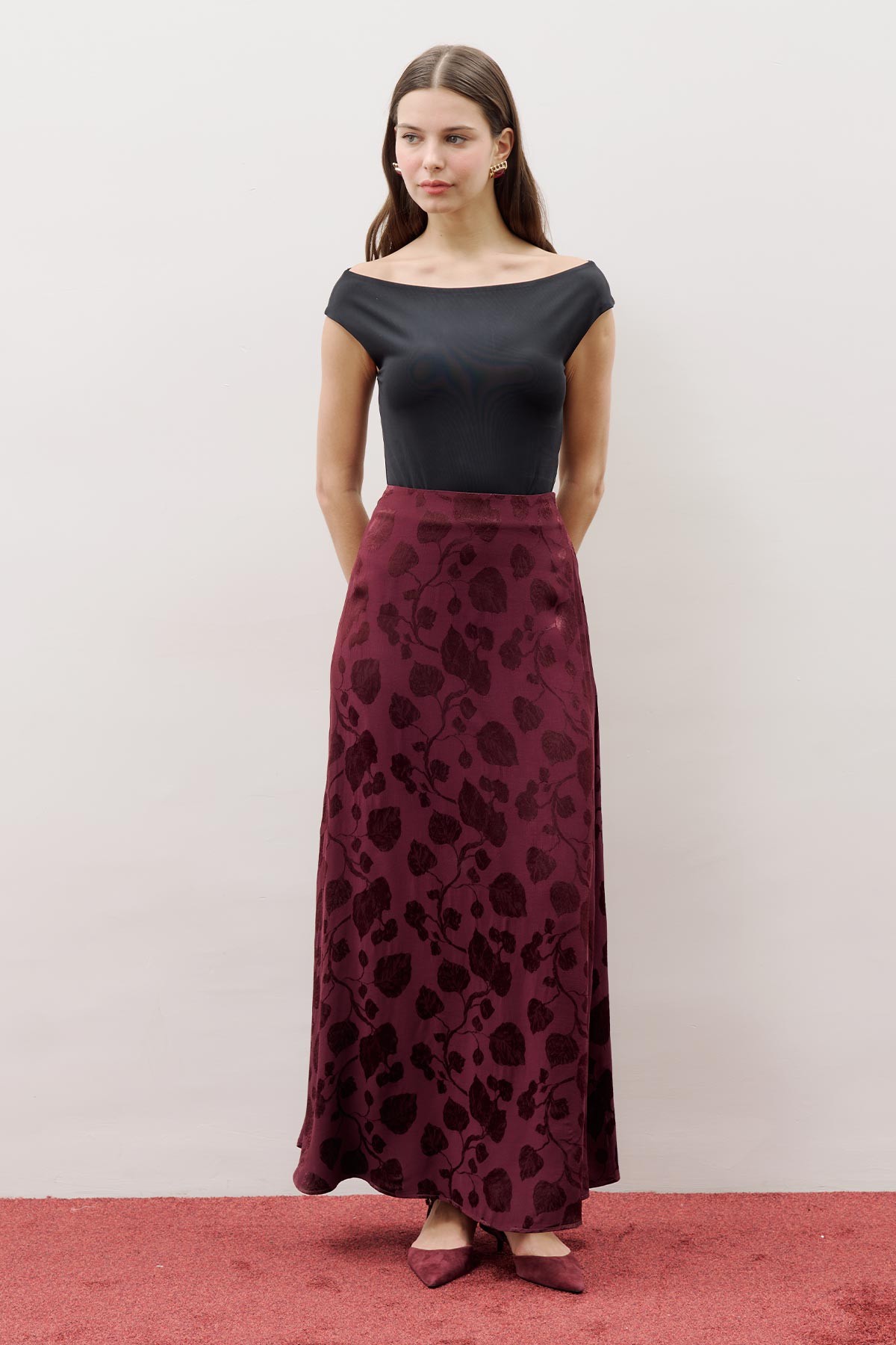 JAKARLI SATEN ETEK BORDO