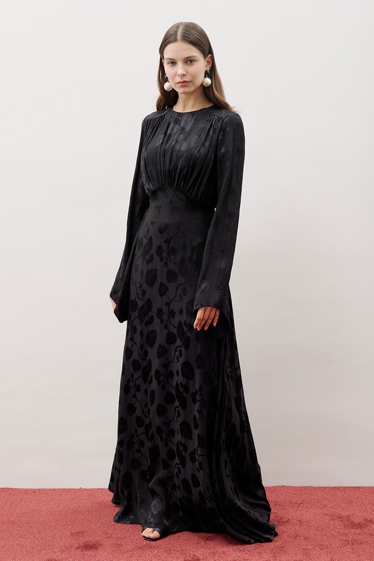 JAKARLI SATEN ABİYE ELBİSE SİYAH - 4