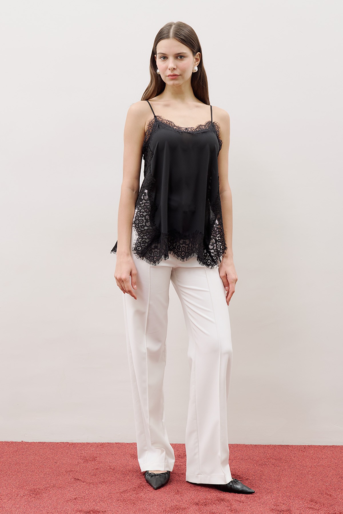 LACE-STRIP STRAP BLOUSE BLACK