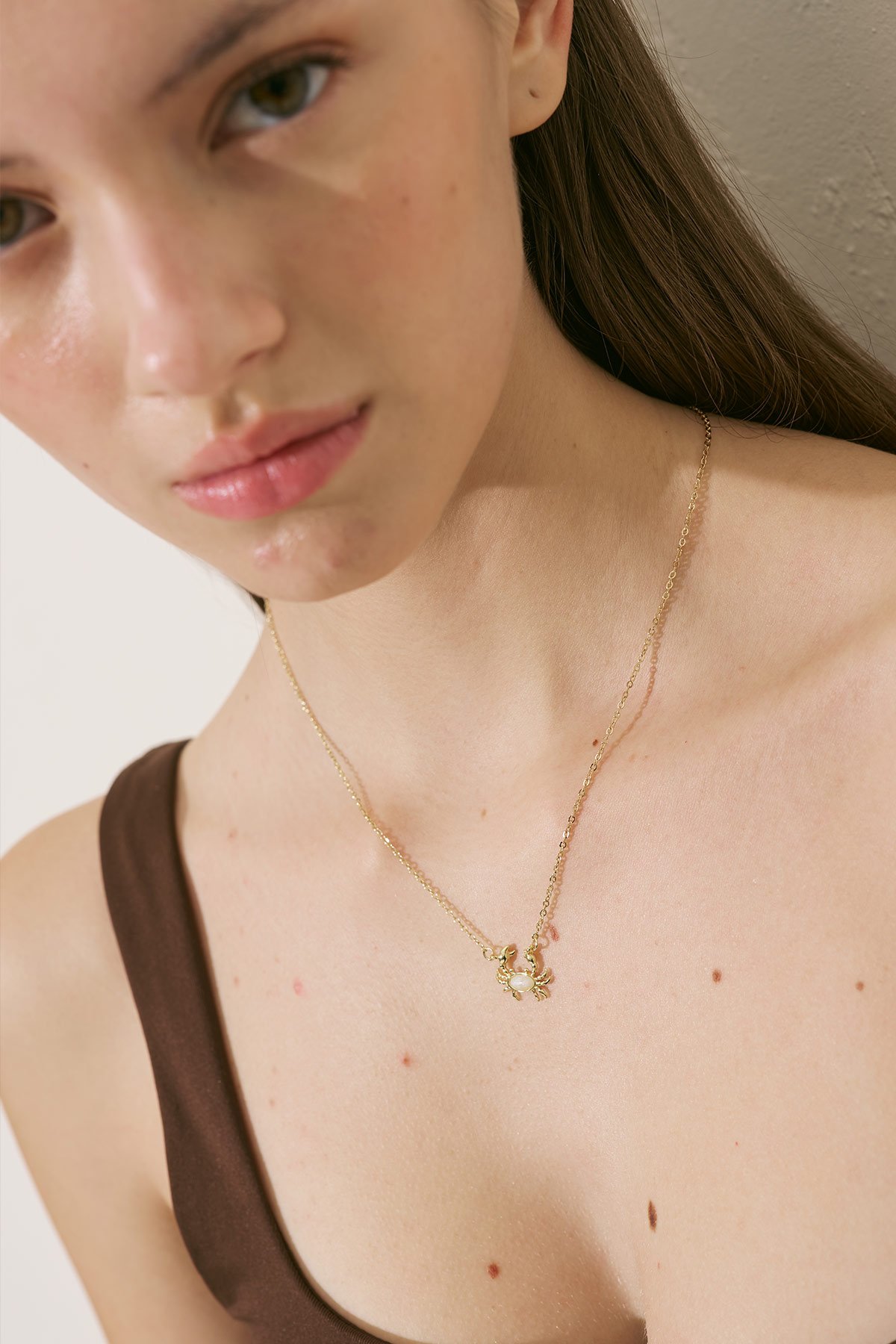 YENGEÇ UÇLU KOLYE GOLD