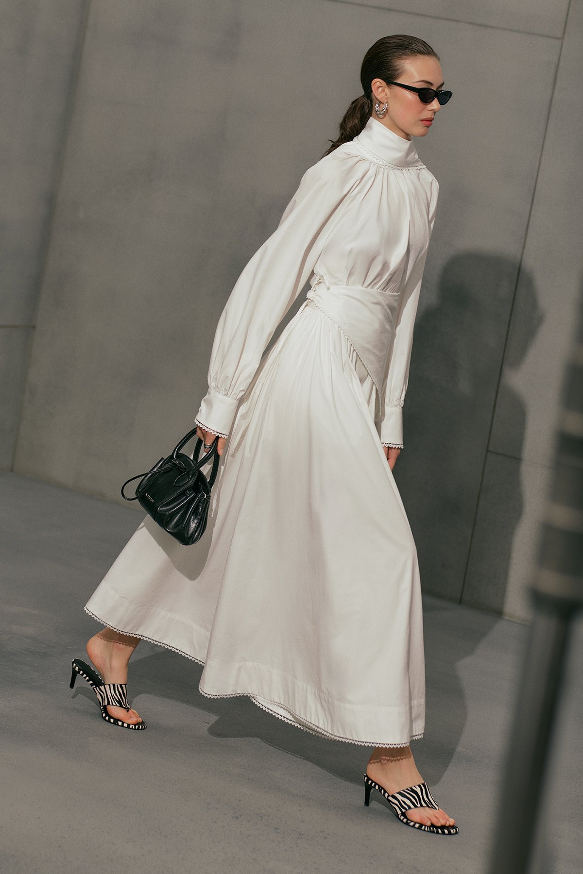 ÖNÜ DÜĞMELİ POPLİN ETEK EKRU