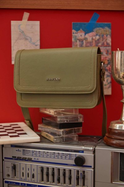 KAPAKLI OMUZ ÇANTASI HAKİ 