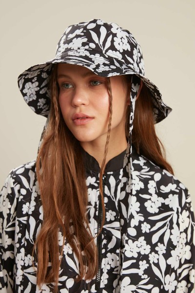 CONNECTED BUCKET HAT LESLIE-BLACK 