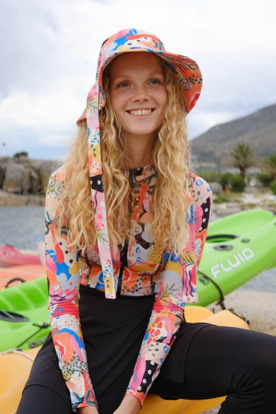 CONNECTED BUCKET HAT ABSTRACT 