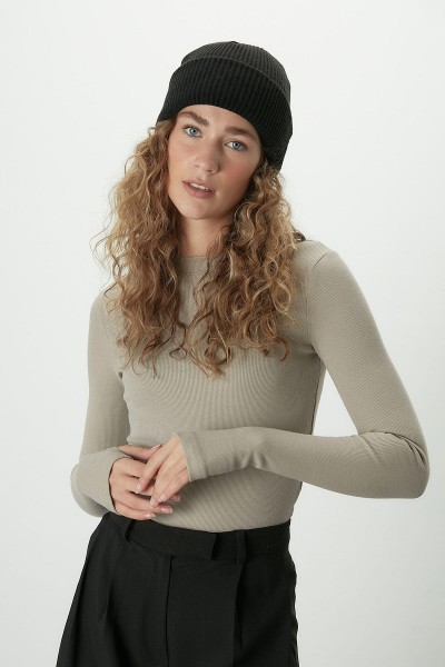 PARMAK GEÇİRMELİ RİBANALI BODY VİZON 