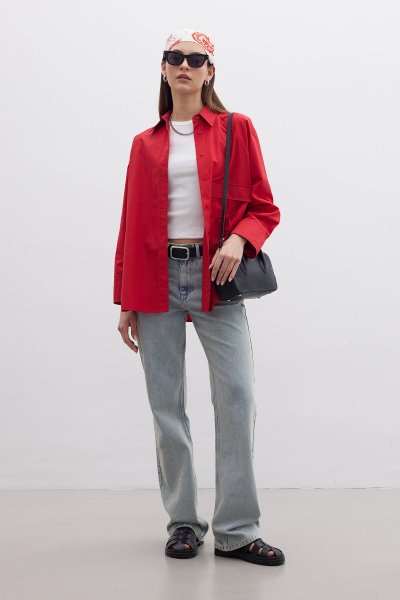 RED SHIRT WITH POCKET LINING DETAIL 