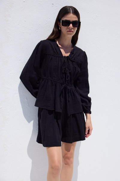 MUSLIN BLOUSE WITH TIE DETAIL BLACK 