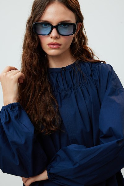 YAKASI BÜZGÜLÜ TUNİK LACİVERT 