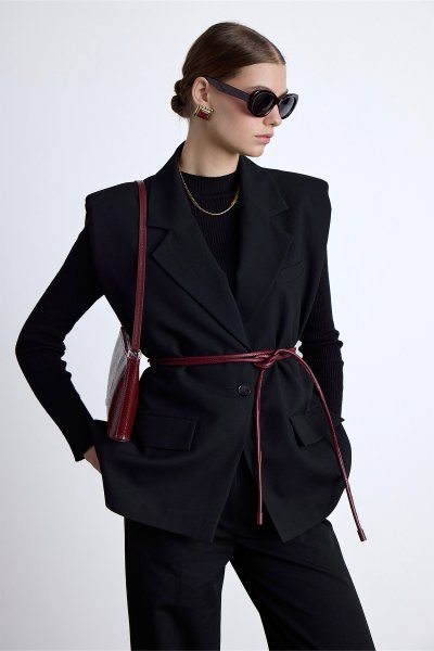 GENİŞ OMUZLU YELEK SİYAH 