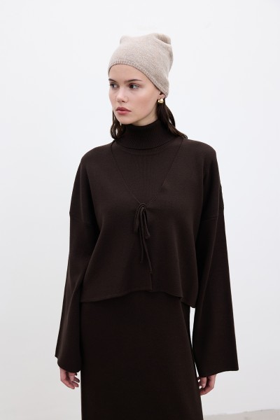 BAĞCIKLI TRİKO HIRKA KAHVERENGİ 