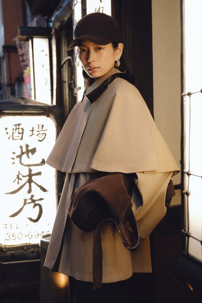 TRENCH COAT CAMEL WITH CAPE DETAIL 