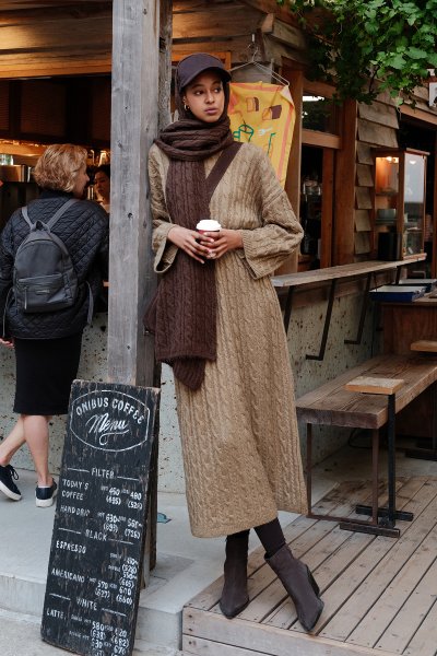 SAÇ ÖRGÜLÜ TRİKO ELBİSE TOPRAK 