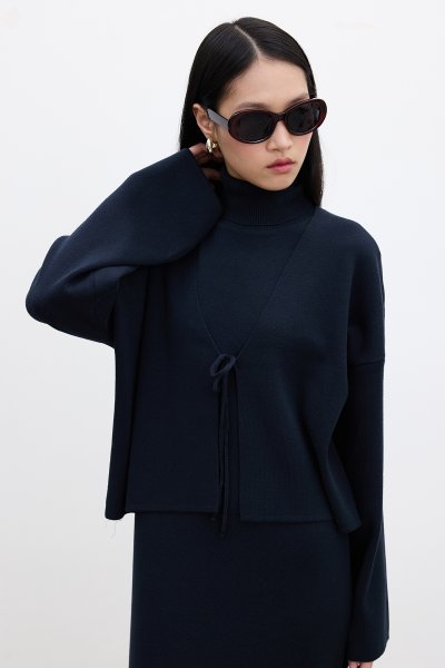 BAĞCIKLI TRİKO HIRKA LACİVERT 