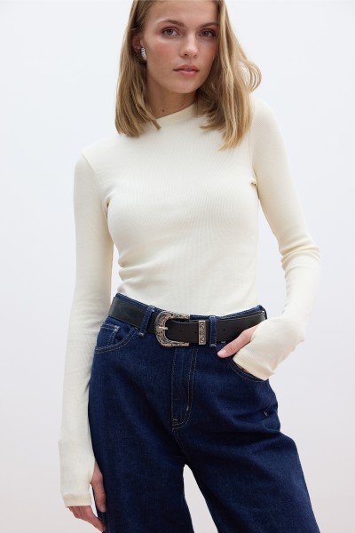 PARMAK GEÇİRMELİ RİBANALI BODY VANİLYA 