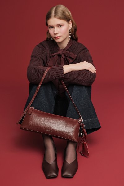 THIN-STRAPPED PATENT LEATHER BAG CLARET RED 