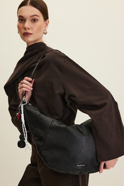 SOFT LEATHER OVAL CROSSBAND BAG BLACK 