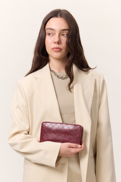 QUILTED ZIPPERED WALLET, LARGE CLARET RED 