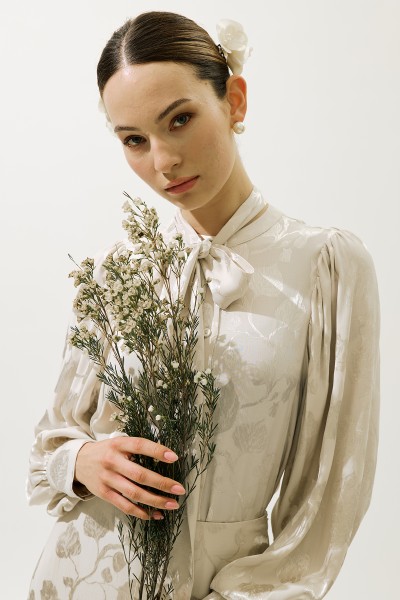 JAKARLI SATEN GÖMLEK VANİLYA 