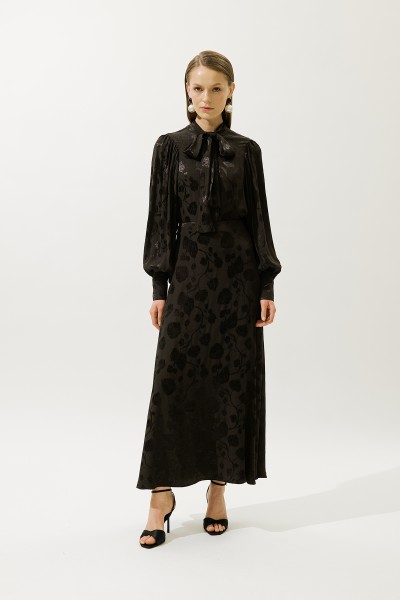 JAKARLI SATEN ETEK KAHVERENGİ 