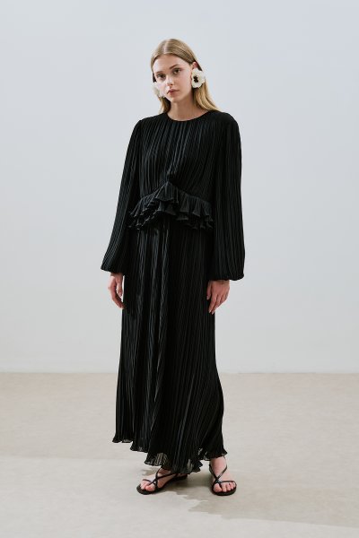 MİLA PİLİSELİ KATLI ELBİSE SİYAH 