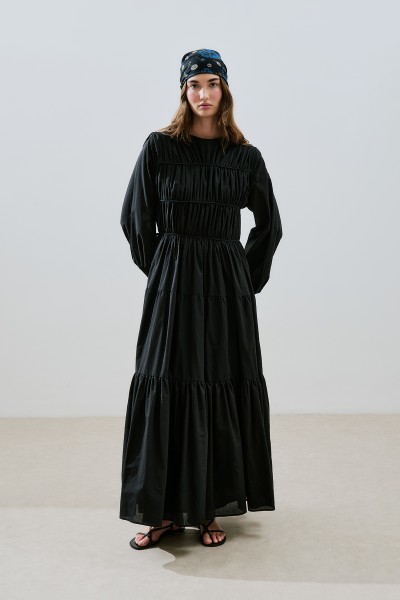 BÜZGÜLÜ  UZUN KOL ELBİSE SİYAH 