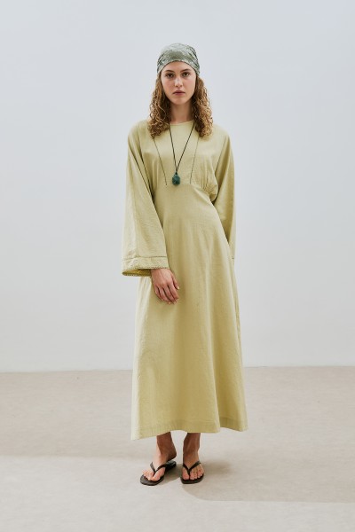 DOKULU ŞERİT DETAYLI ELBİSE SOFT YEŞİL 