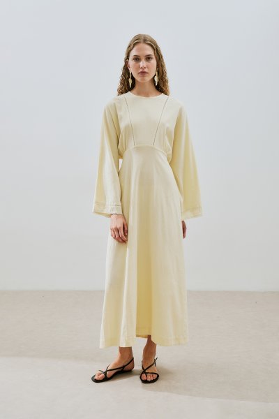 DOKULU ŞERİT DETAYLI ELBİSE SARI 