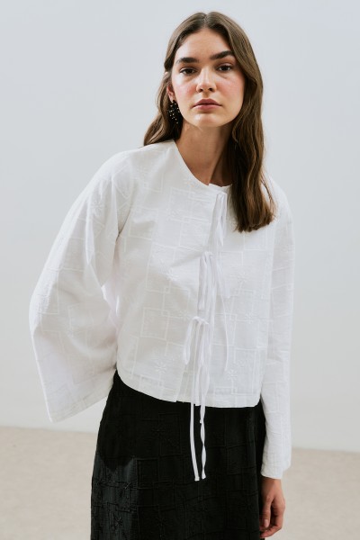 EMBROIDERED TIE-DOWN BLOUSE ECRU 