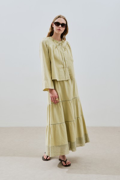 DOKULU İŞLEMELİ KATLI UZUN ETEK SOFT YEŞİL 