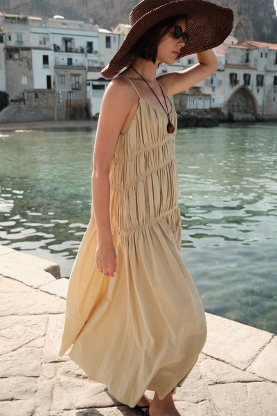 DOKULU BÜZGÜ DETAYLI ELBİSE NATURAL 