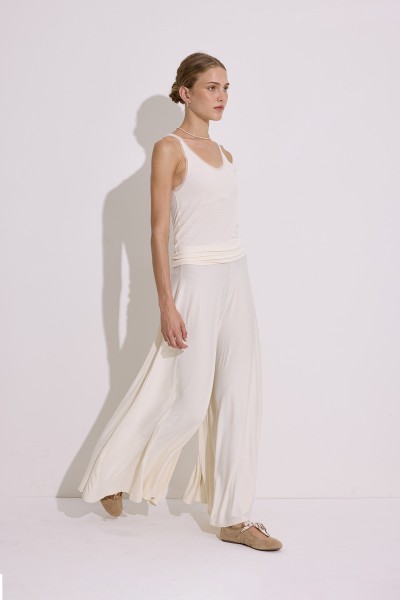 FLOWING COMFORTABLE TROUSERS IN PEARL 