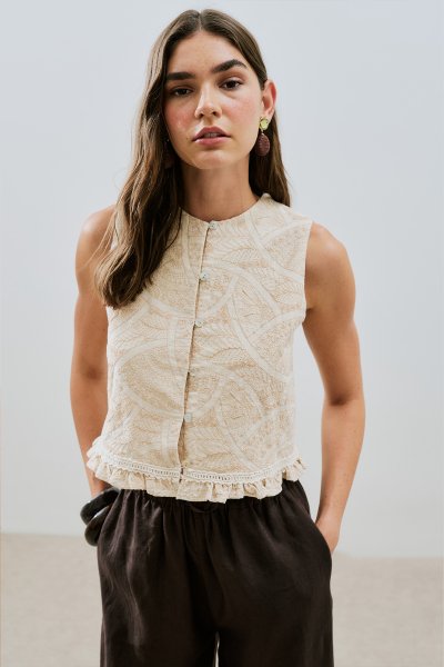 DOKULU NAKIŞLI YELEK NATURAL 