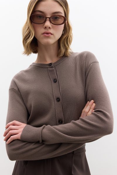 YUMUŞAK DOKULU TRİKO HIRKA VİZON 