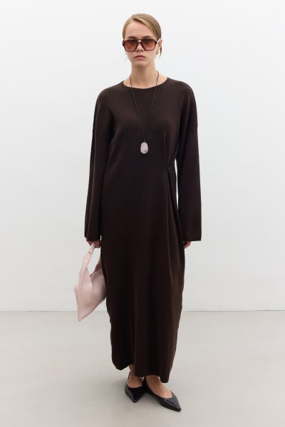 TRİKO BAĞLAMALI ELBİSE KAHVERENGİ 