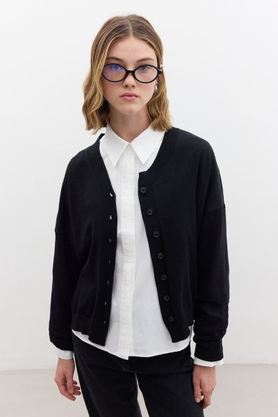 YUMUŞAK DOKULU OVERSİZE TRİKO HIRKA SİYAH 