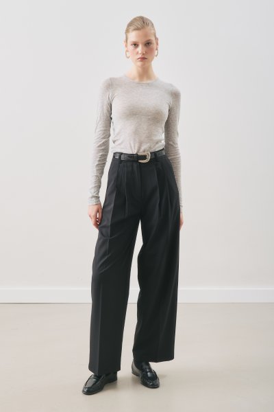 CLASSIC PİLELİ PANTOLON SİYAH 