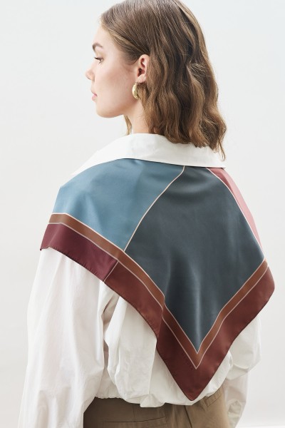 PATTERNED MEDIUM SATIN SCARF NERA-INDIGO 