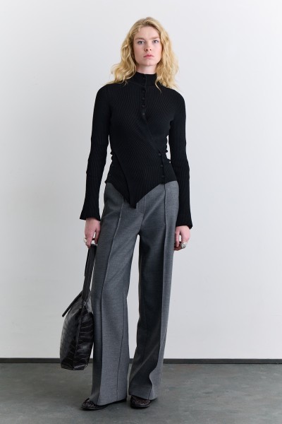 CROSSED FRONT CARDIGAN BLACK 