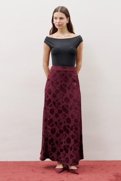 JAKARLI SATEN ETEK BORDO