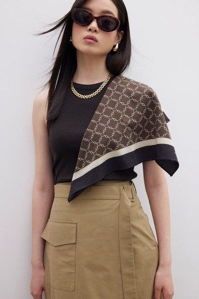 PATTERNED COTTON SCARF MONOGRAM-BROWN 