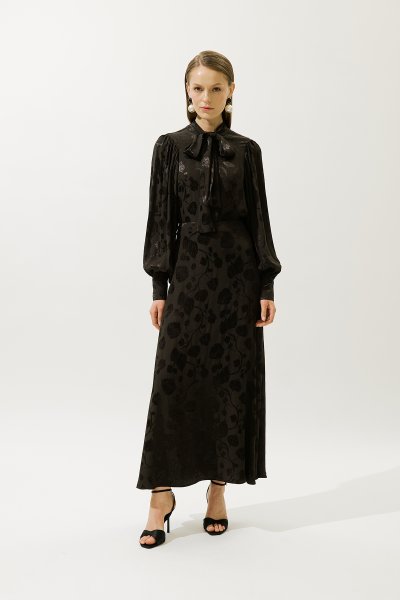 JAKARLI SATEN ETEK KAHVERENGİ 